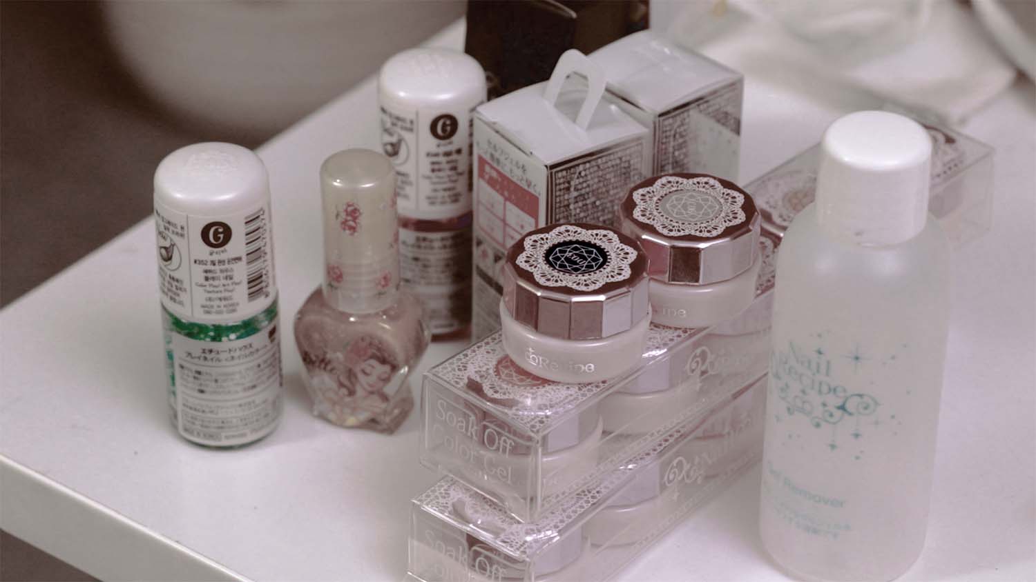 ネイルに使う溶剤